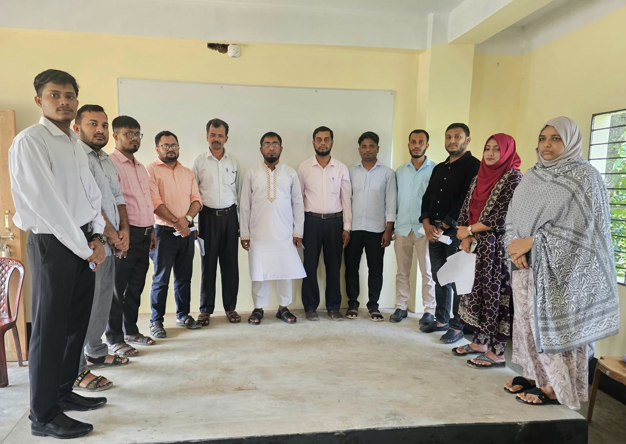 প্রধান শিক্ষক ও শিক্ষকমন্ডলী